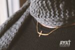 Curve Cross Necklace Gold Plated - Image 4