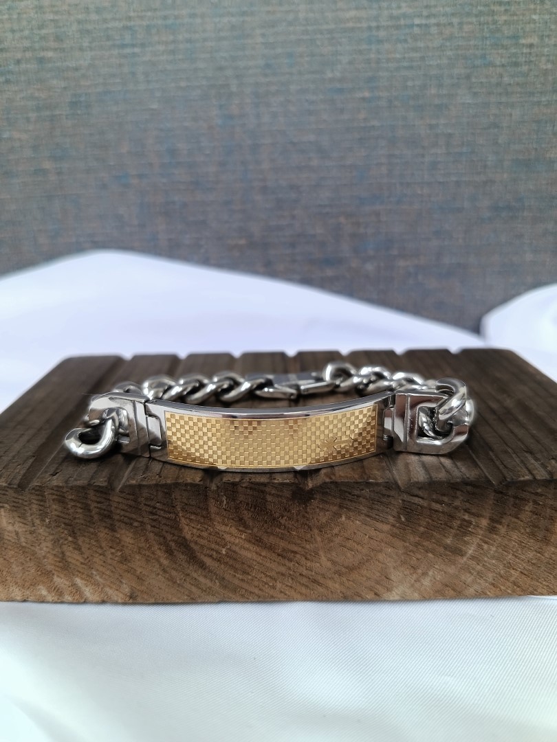 gold-cross-tag-chain-bracelet Gold Cross Tag Chain Bracelet - Image 1