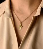 Hollow Out Cross Gold Pendant Necklace - Image 5